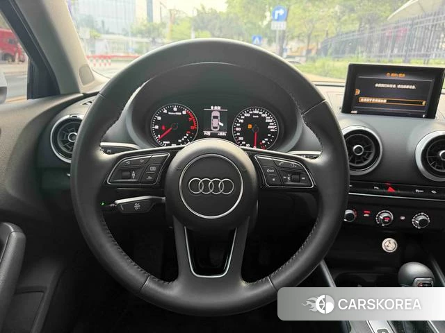 Audi A3 2020 Белый из Китая, фото 3