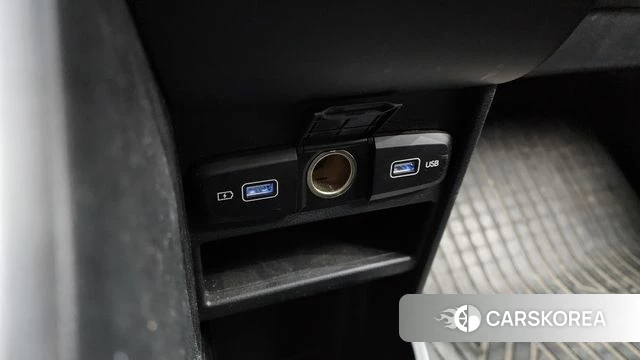 Hyundai Staria 2022 Черный из Кореи, фото 3