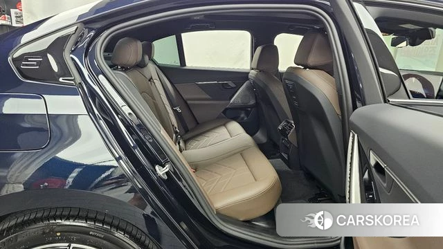 BMW 5 Series (G60) 2026 Черный из Кореи, фото 3