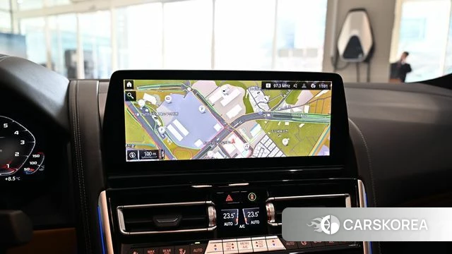 BMW M8 (G15) 2023 Белый из Кореи, фото 3