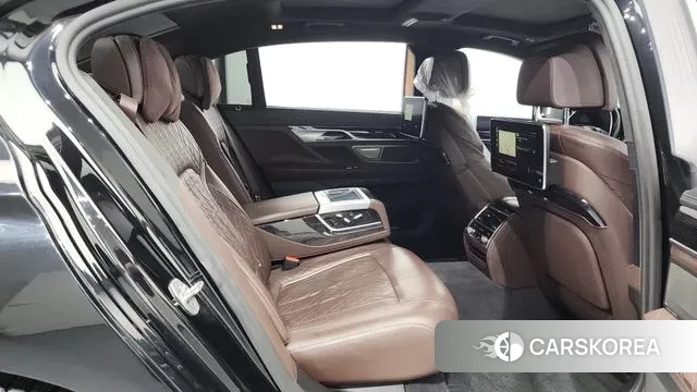 BMW 7 Series (G11) 2020 Черный из Кореи, фото 3