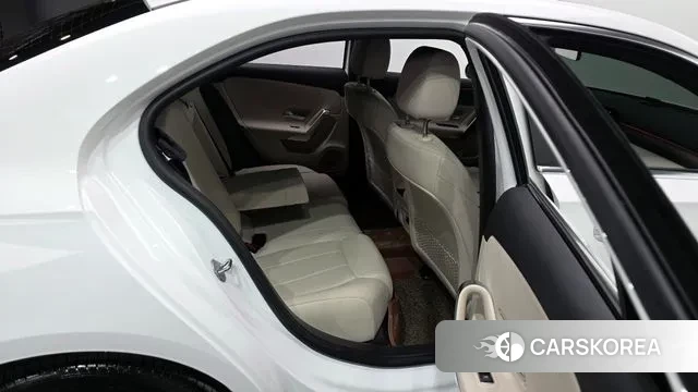 Mercedes-Benz A-Class W177 2022 Белый из Кореи, фото 3