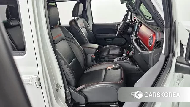 Jeep Gladiator (JT) 2023 Белый из Кореи, фото 3