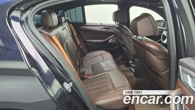 BMW 5 Series (G30) 2019 Черный из Кореи, фото 3