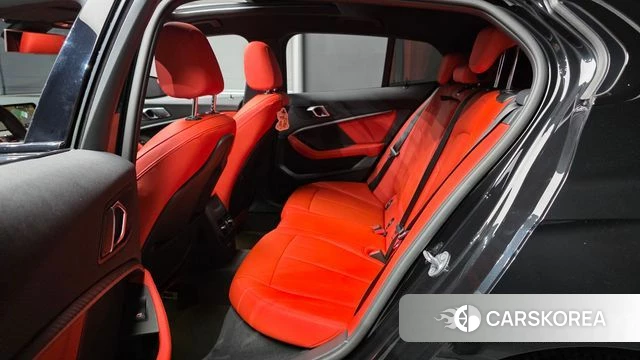 BMW 1 Series (F40) 2022 Черный из Кореи, фото 3