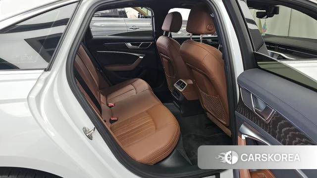 Audi A6 (C8) 2020 Белый из Кореи, фото 3