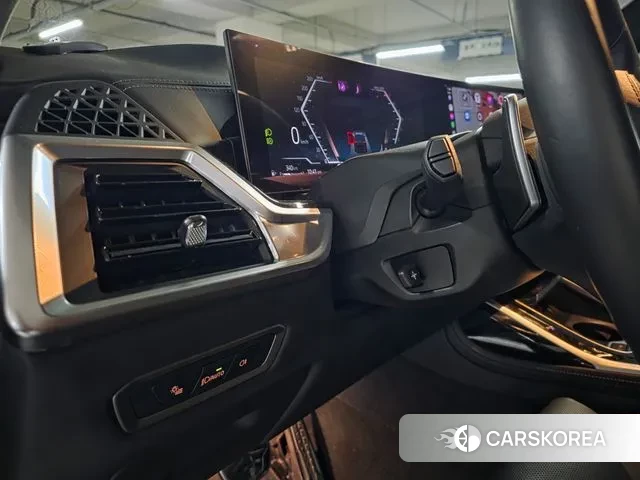 BMW X7 (G07) 2024 Черный из Кореи, фото 3