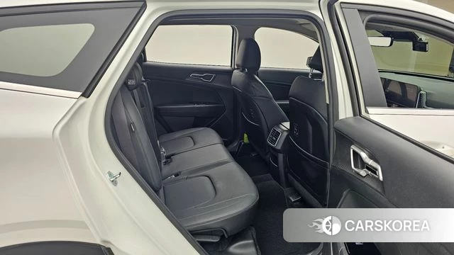 Kia Sportage 5th Generation 2023 Белый из Кореи, фото 3