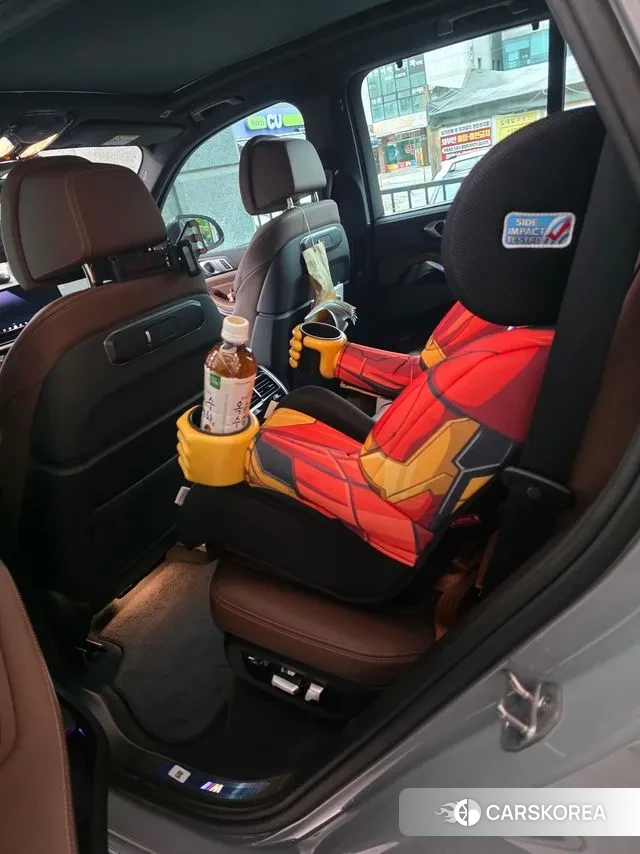 BMW X5 (G05) 2024 Светло-серебряный цвет из Кореи, фото 3