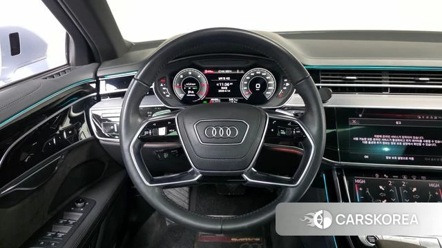 Audi A8 (D5) 2021 Серебристо-серый из Кореи, фото 3