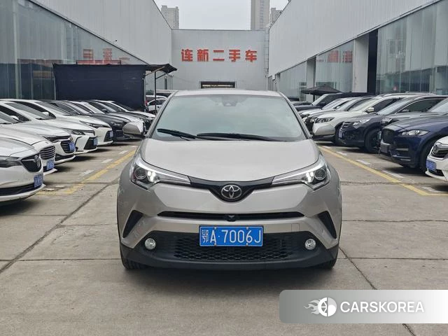 Toyota C-HR 2021 Шампань из Китая, фото 3