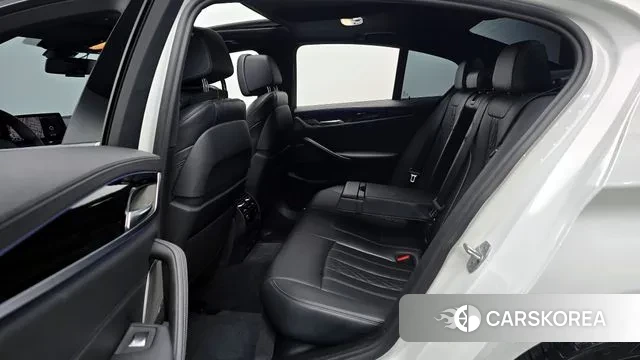 BMW 5 Series (G30) 2020 Белый из Кореи, фото 3