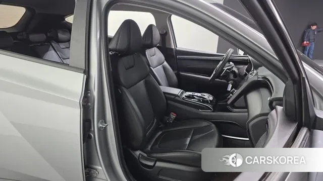 Hyundai Tucson (NX4) 2022 Серебряный из Кореи, фото 3