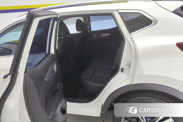 Nissan Qashqai 2023 Белый из Китая, фото 3