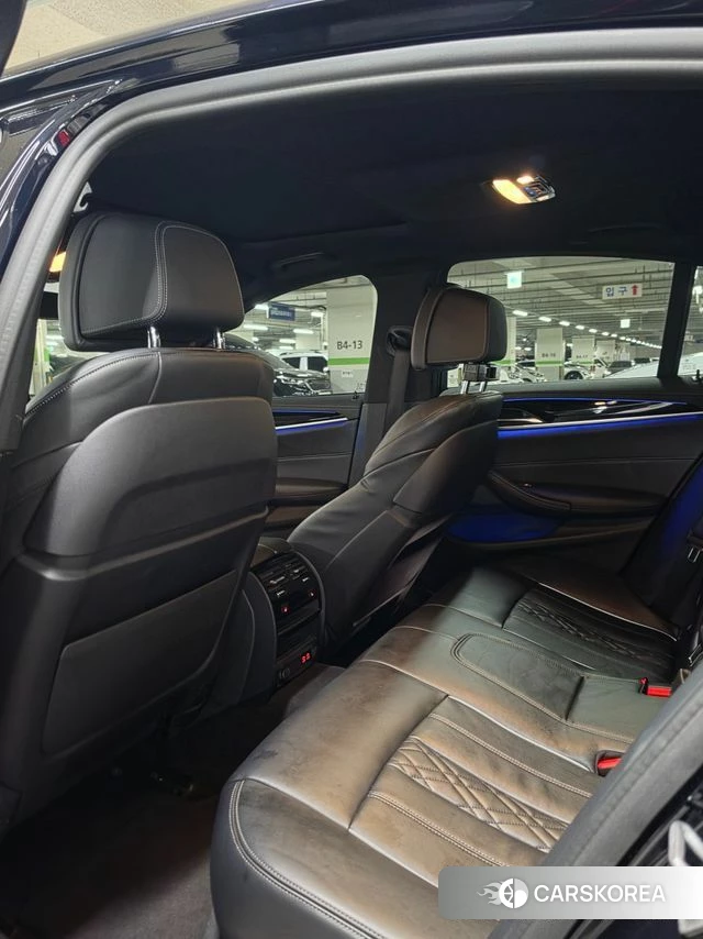 BMW 5 Series (G30) 2021 Черный из Кореи, фото 3