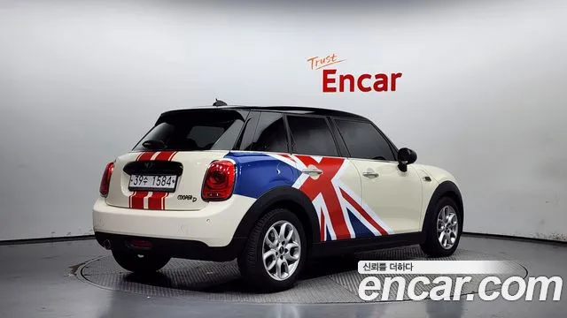 Mini Cooper D 2018 Жемчужный цвет из Кореи, фото 3