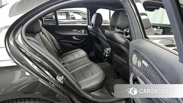 Mercedes-Benz E-Class W213 2022 Серый из Кореи, фото 3