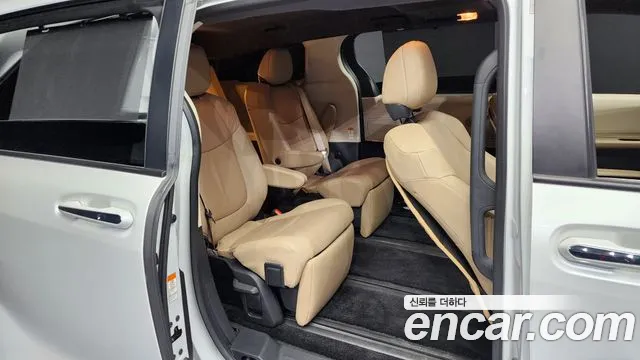 Toyota Sienna 4th Generation 2023 Белый из Кореи, фото 3