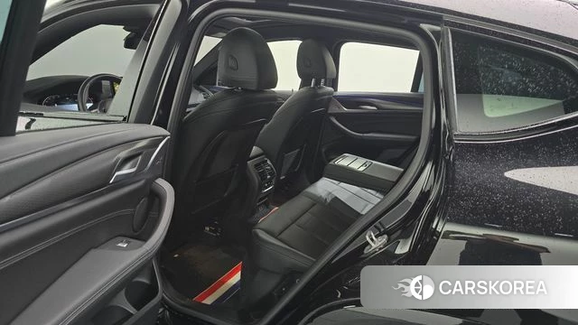 BMW X4 (G02) 2024 Черный из Кореи, фото 3