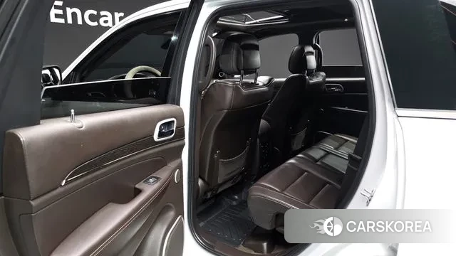 Jeep Grand Cherokee 2018 Белый из Кореи, фото 3