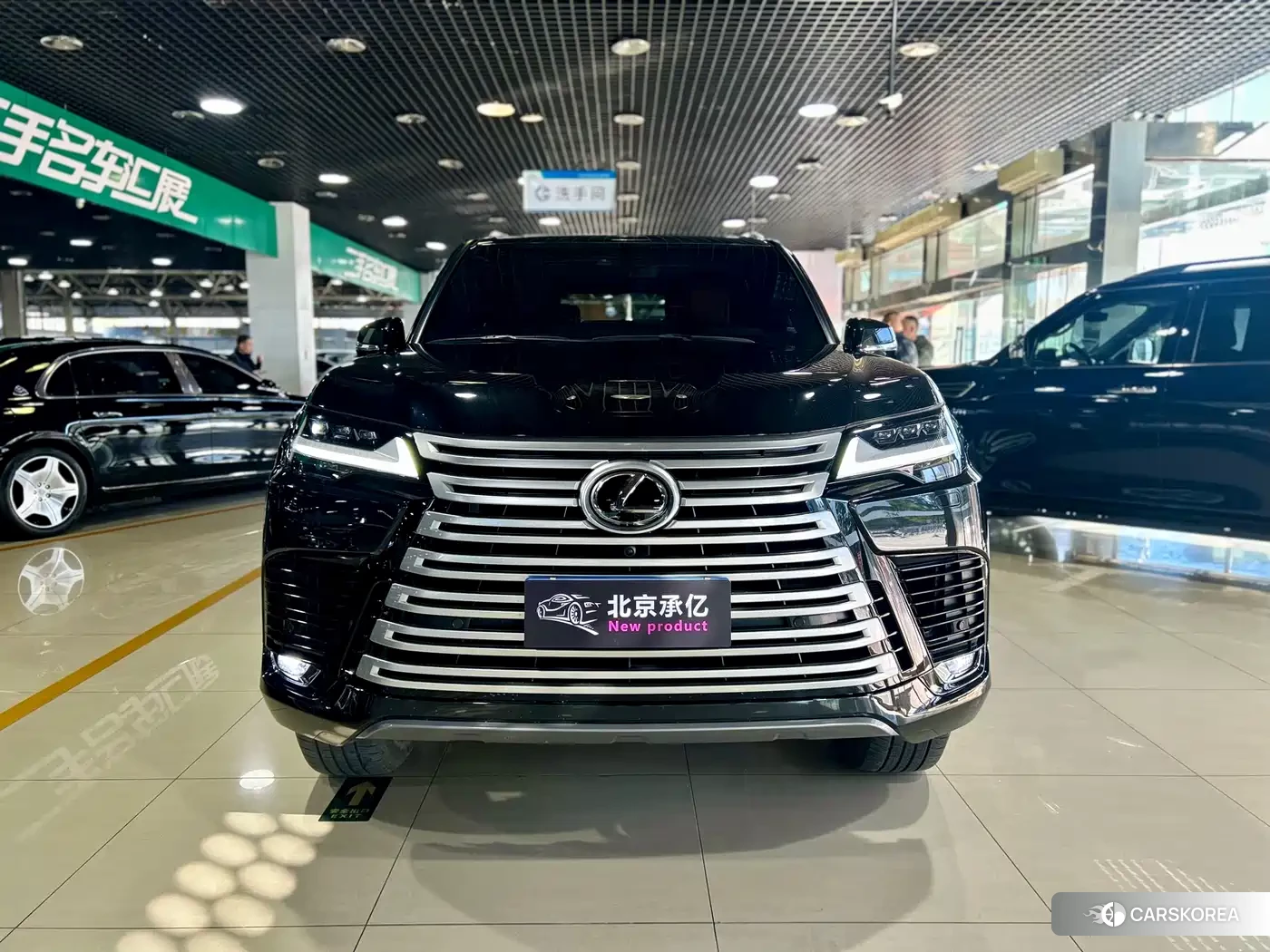 Lexus LX 2026 Черный из Китая, фото 3