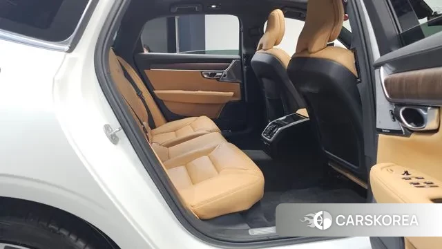 Volvo S90 2023 Белый из Кореи, фото 3