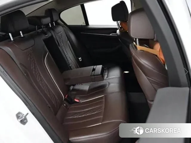 BMW 5 Series (G30) id 2902625 из Кореи 3