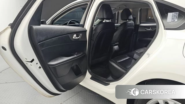 Kia Come New K3 2018 Белый из Кореи, фото 3
