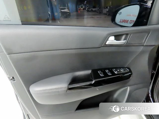 Kia Sportage The Bold 2019 Черный из Кореи, фото 3