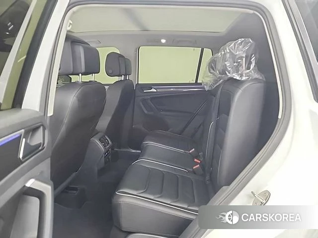 Volkswagen Tiguan second Generation 2022 Белый из Кореи, фото 3