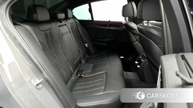 BMW 5 Series (G30) 2022 Серый из Кореи, фото 3