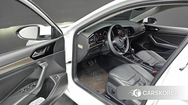 Volkswagen 7th Generation of Jetta 2020 Белый из Кореи, фото 3