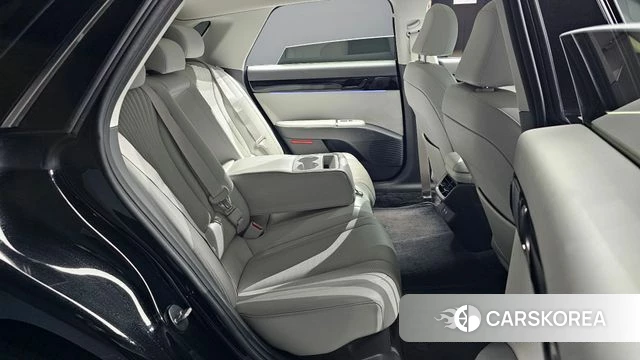 Hyundai Grandeur Hybrid (GN7) 2023 Черный из Кореи, фото 3