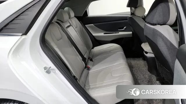 Hyundai Avante Hybrid (CN7) 2020 Белый из Кореи, фото 3