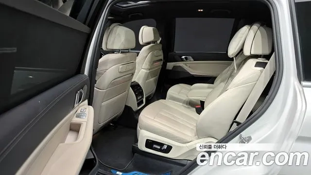 BMW X7 (G07) 2022 Белый из Кореи, фото 3