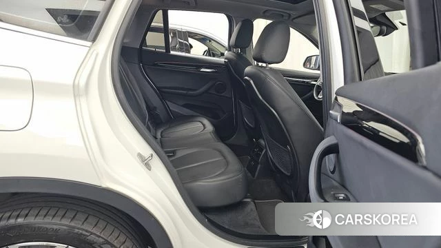 BMW X1 (F48) 2022 Белый из Кореи, фото 3