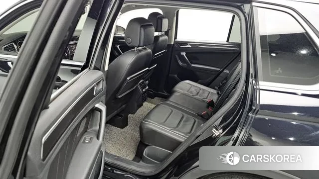 Volkswagen Tiguan second Generation 2020 Черный из Кореи, фото 3
