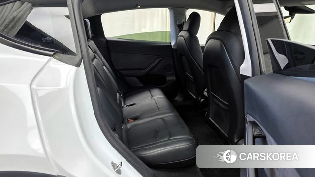 Tesla Model Y 2024 Белый из Кореи, фото 3