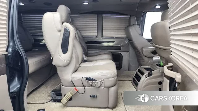 Chevrolet Express Van 2021 Черный из Кореи, фото 3