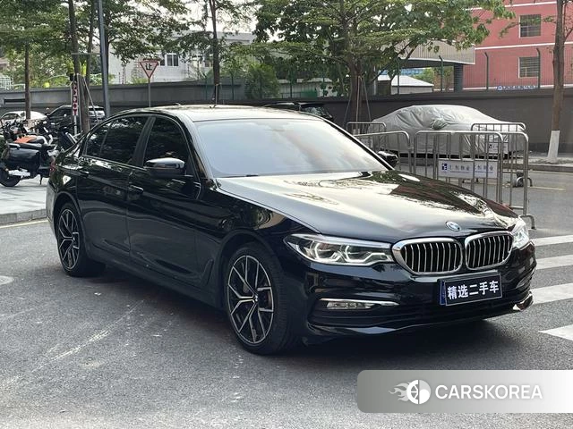 BMW 5 series 2018 Черный из Китая, фото 3
