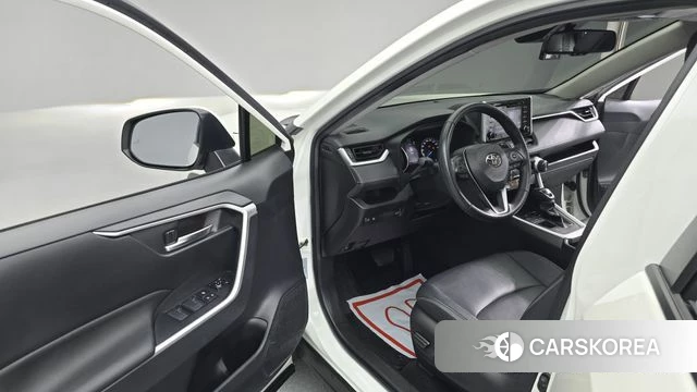 Toyota RAV4 5th Generation 2022 Белый из Кореи, фото 3