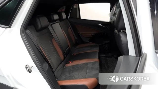 Volkswagen ID.4 2022 Белый из Кореи, фото 3