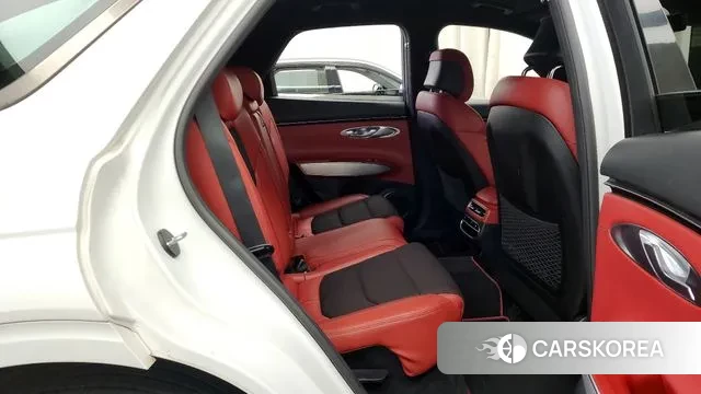 Genesis GV70 2021 Белый из Кореи, фото 3