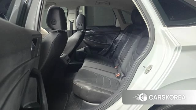Volkswagen 7th Generation of Jetta 2022 Белый из Кореи, фото 3