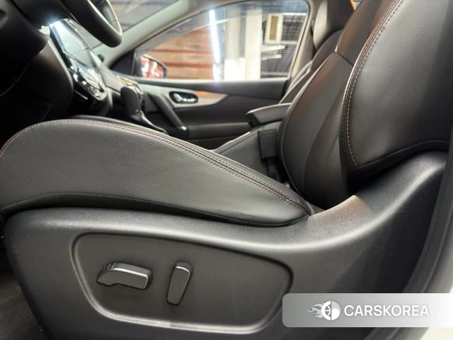 Nissan Qashqai 2023 Белый из Китая, фото 3