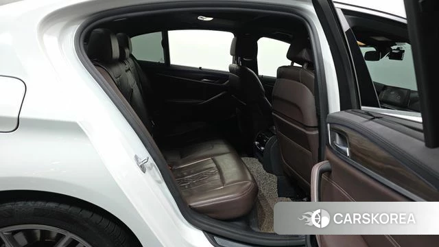 BMW 5 Series (G30) 2020 Белый из Кореи, фото 3