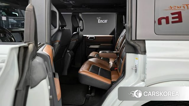 Ford Bronco 6th Generation 2022 Небесно-голубой из Кореи, фото 3