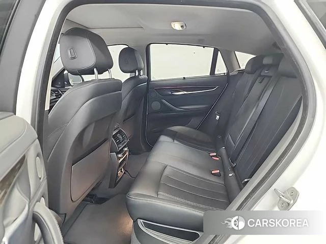 BMW X6 (F16) 2018 Белый из Кореи, фото 3