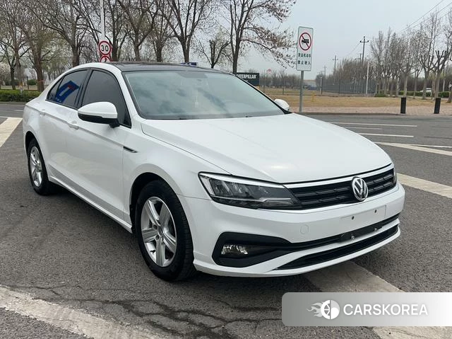 Volkswagen Lingdu 2021 Белый из Китая, фото 3