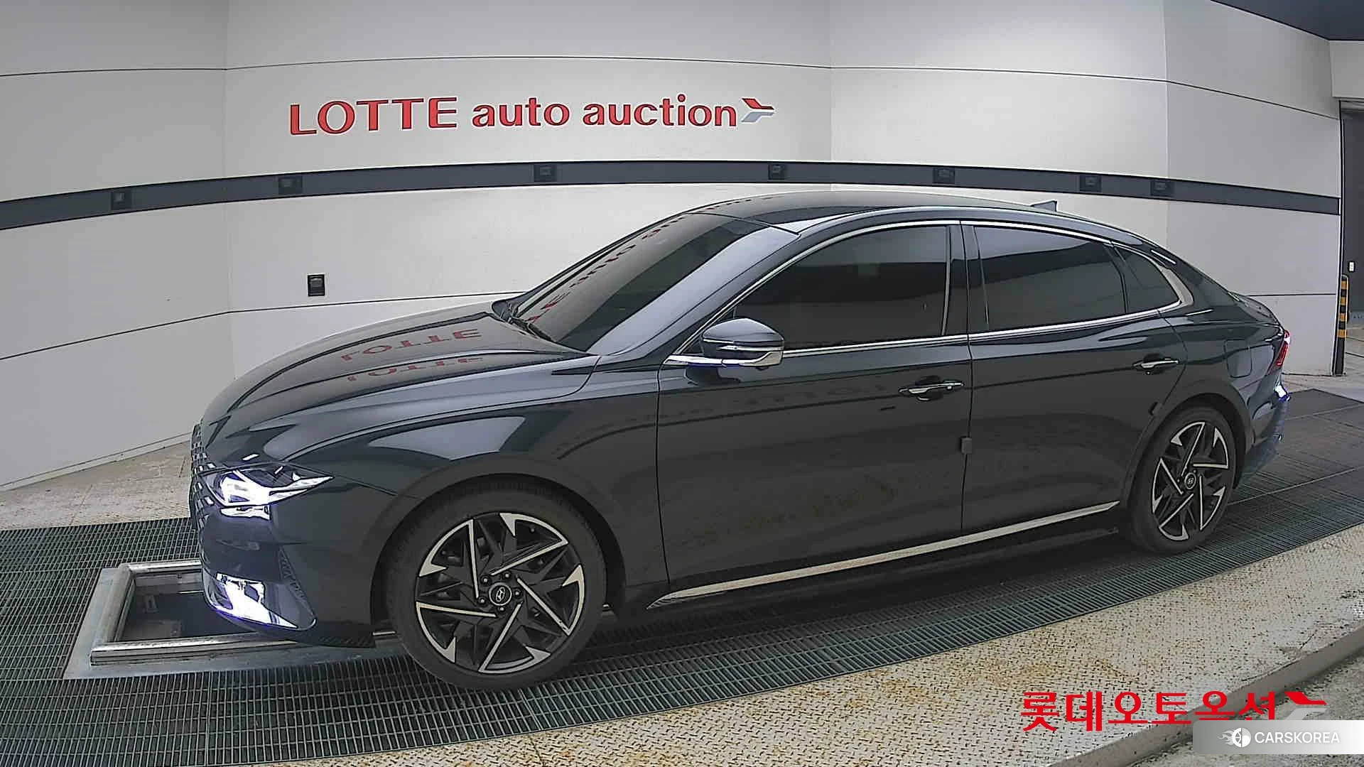 Hyundai Grandeur 2022 Черный из Кореи, фото 3
